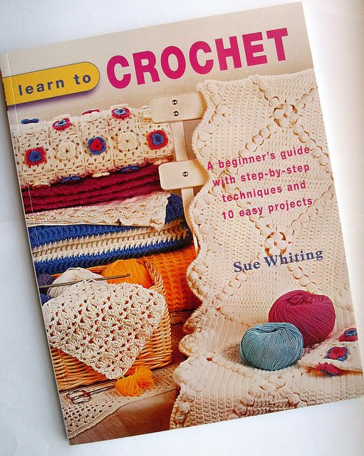 Bugs and Fishes by Lupin: Book Review: Learn to Crochet