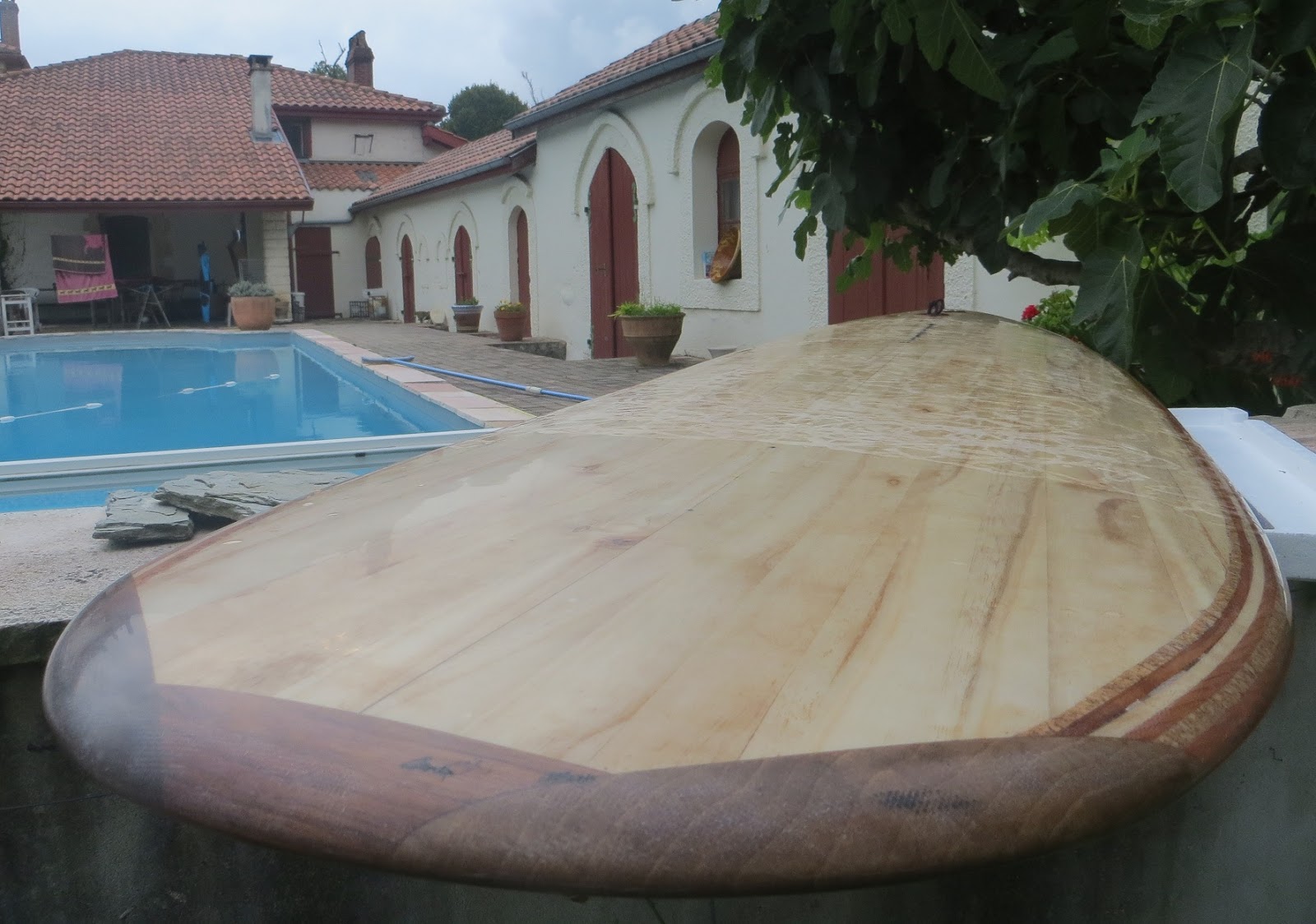 Wooden Surfboards: JB from France experiments with wooden boards
