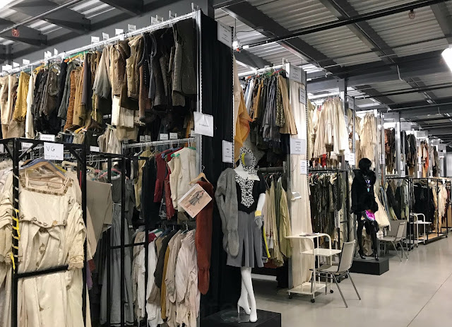 costume warehouse