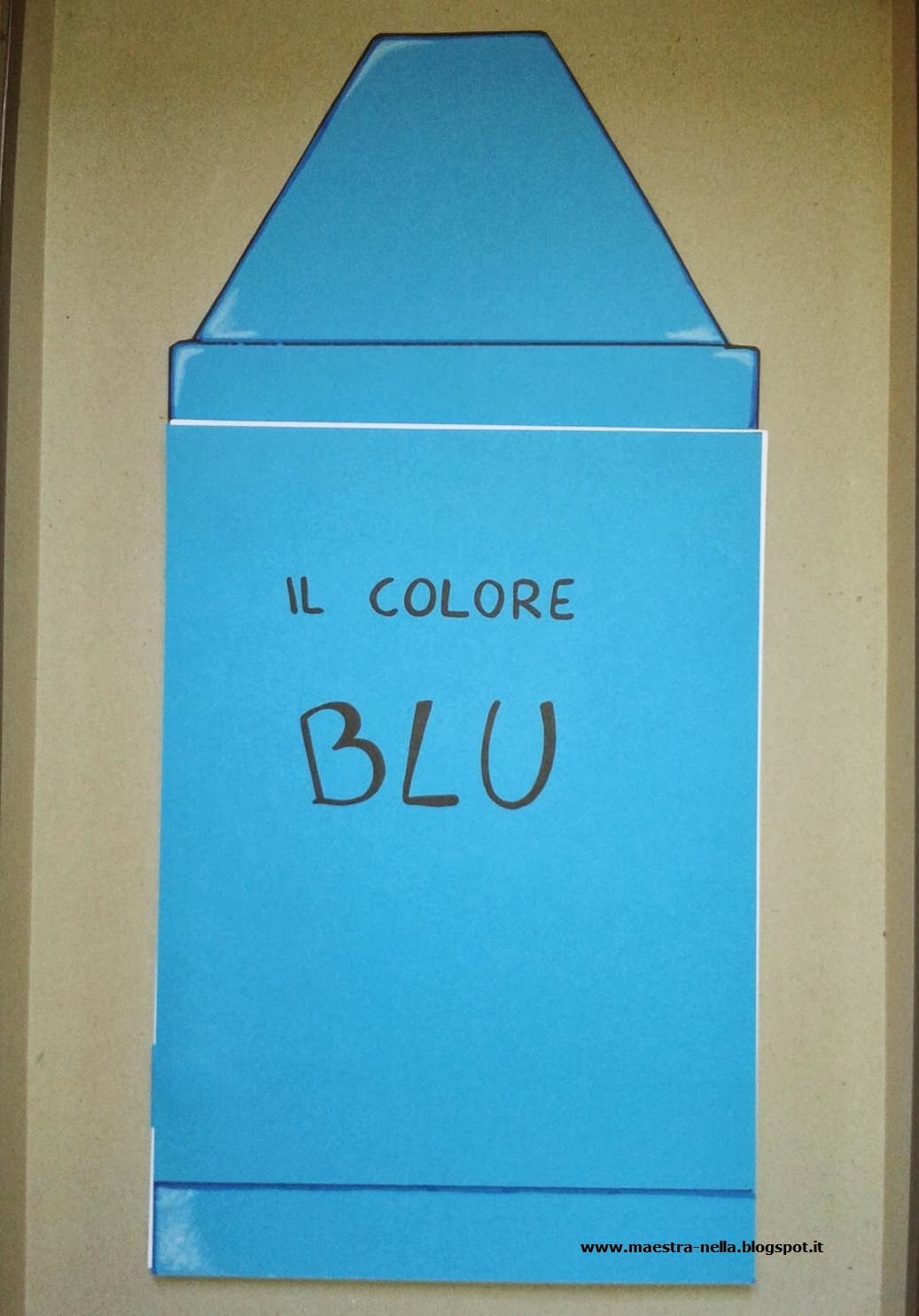 maestra Nella il colore BLU maestra Nella il colore BLU