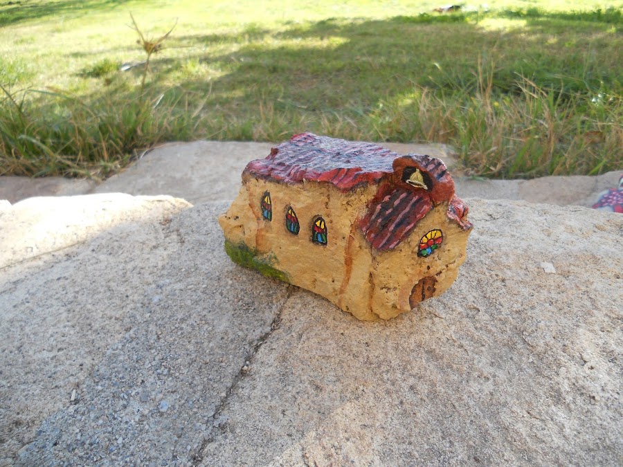 como pintar piedras paso a paso