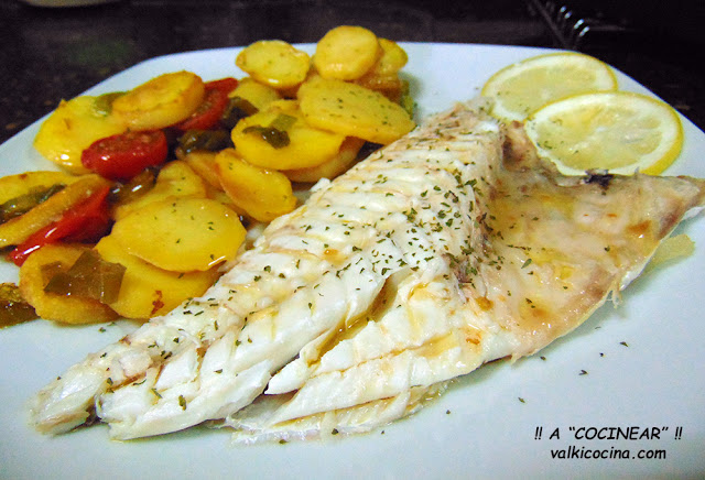 PESCADO AL HORNO FÁCIL: PARGO CON GUARNICIÓN DE PATATAS