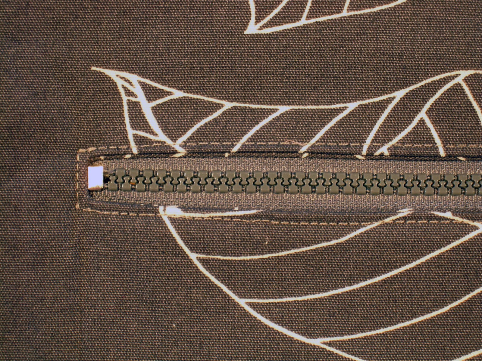 Emmaline Bags Sewing Patterns and Purse Supplies How to Insert a