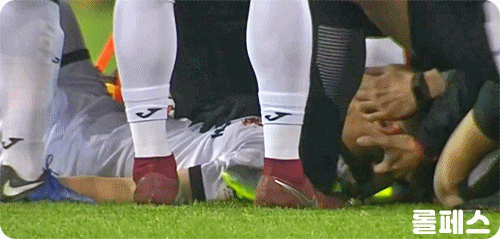 꼭 칭찬 받았으면하는 이승모 부상장면에서 심판 + 스텝진들 재빠른 대처.gif | 인스티즈