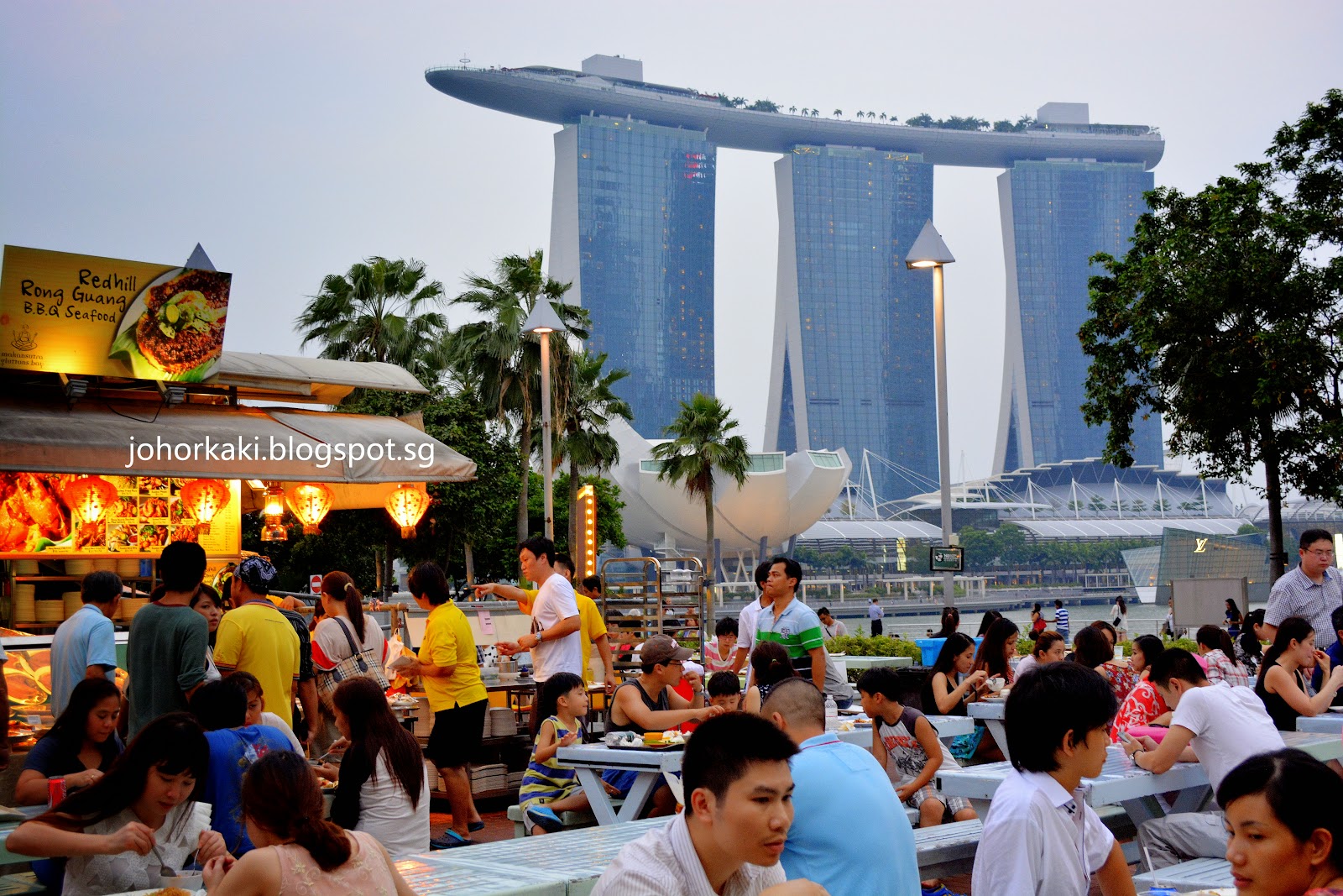 Ten Reasons to Cheer the Two Michelin Star Singapore Hawkers Tony