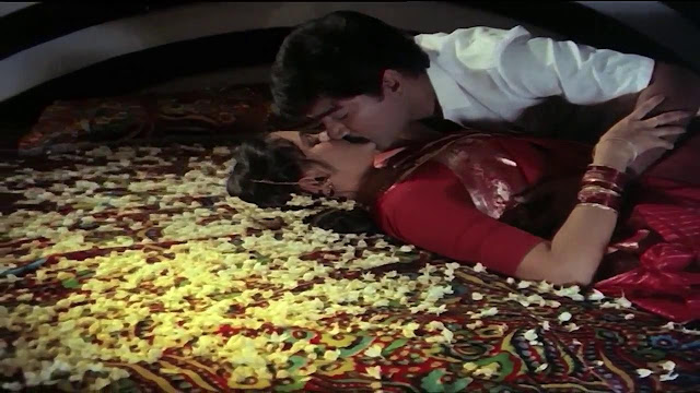 Bollywood B grade Movie Hot First Night Bed Scene