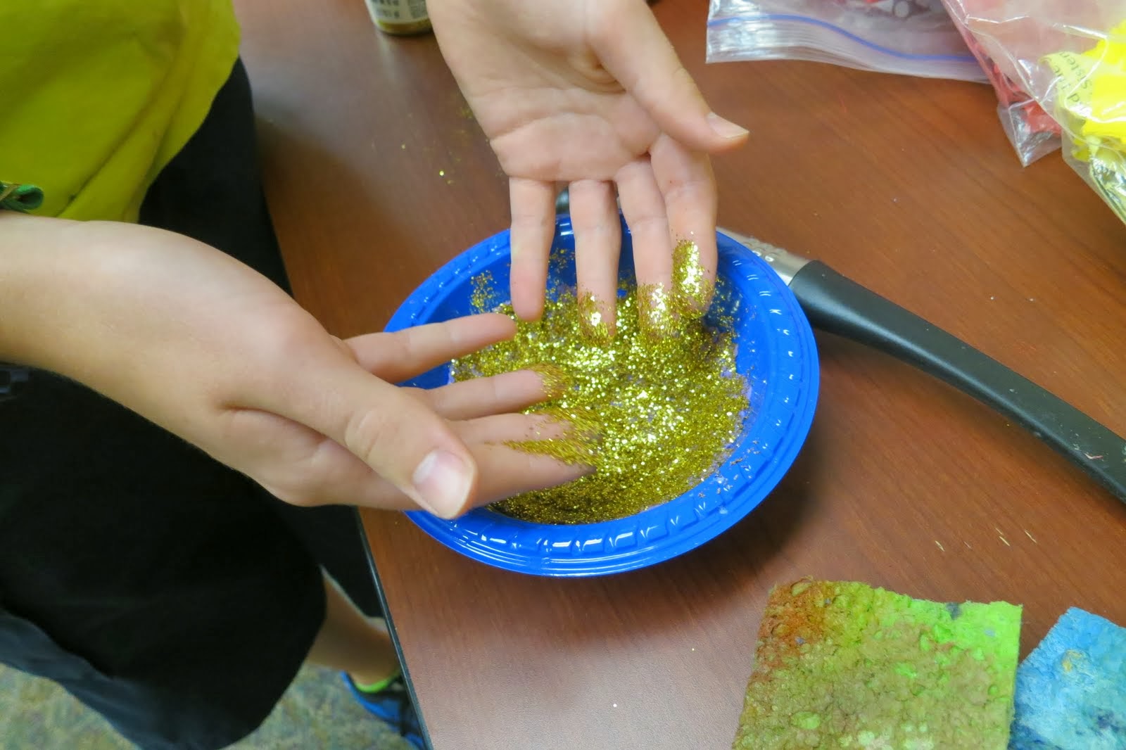 Craft Lab: Playing with Paper Pulp : library makers