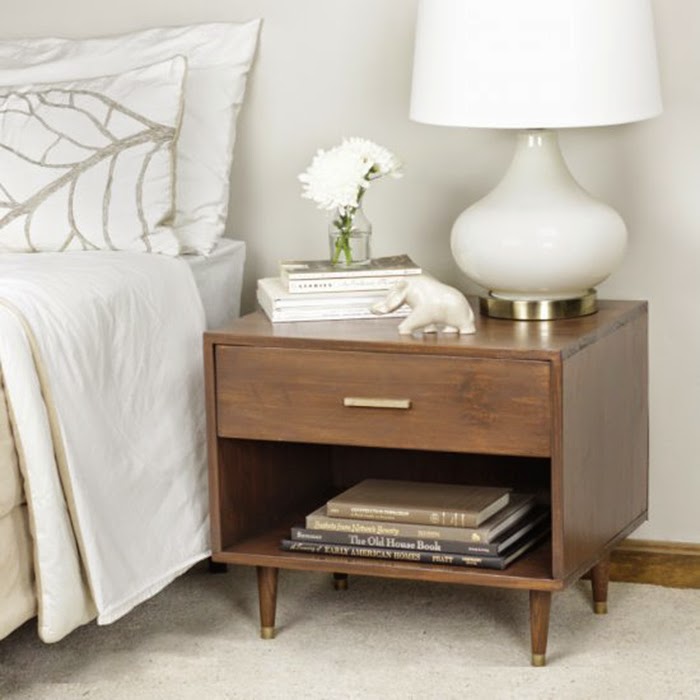 DIY Monday Nightstands