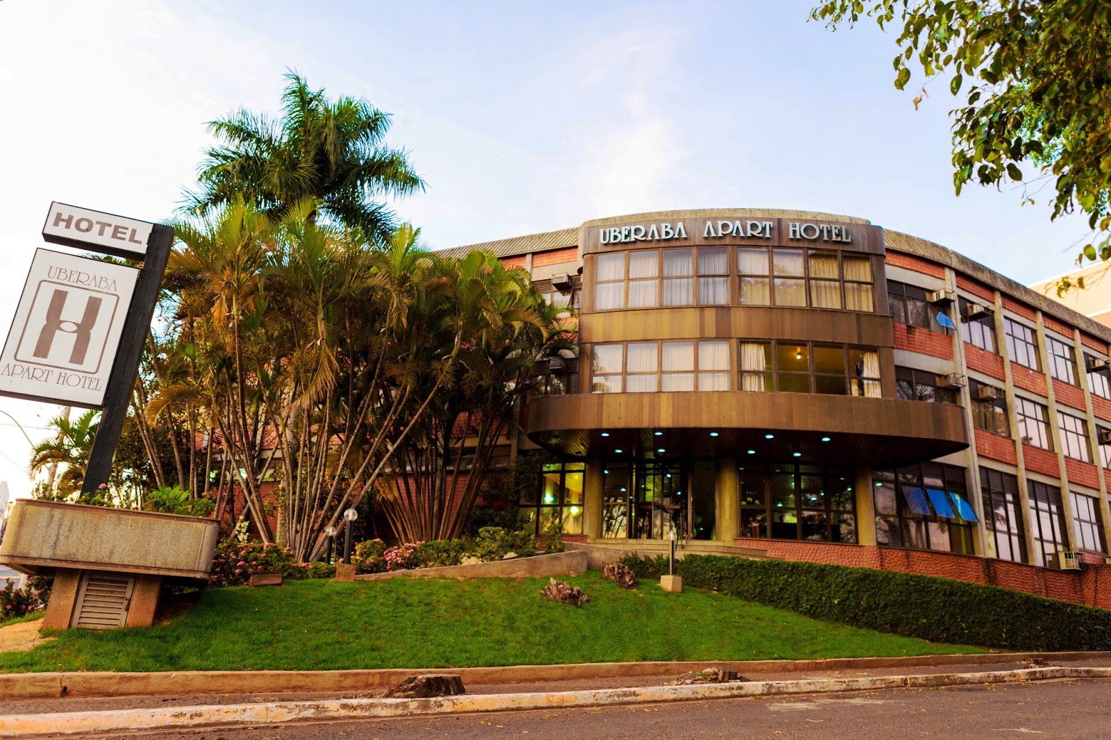 Arlan Alves : Uberaba Apart Hotel: um lugar para todas as paixões