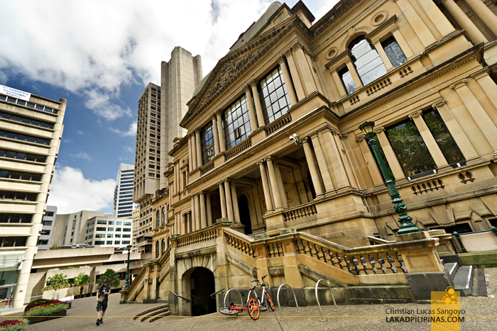 DIY Walking Tour Sydney Town Hall