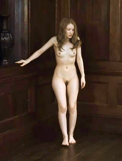 Emily Browning Porn 75