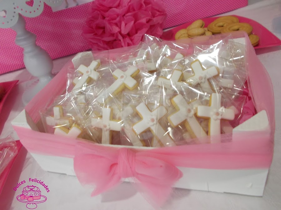 Galletas en forma de cruz para primera comunión