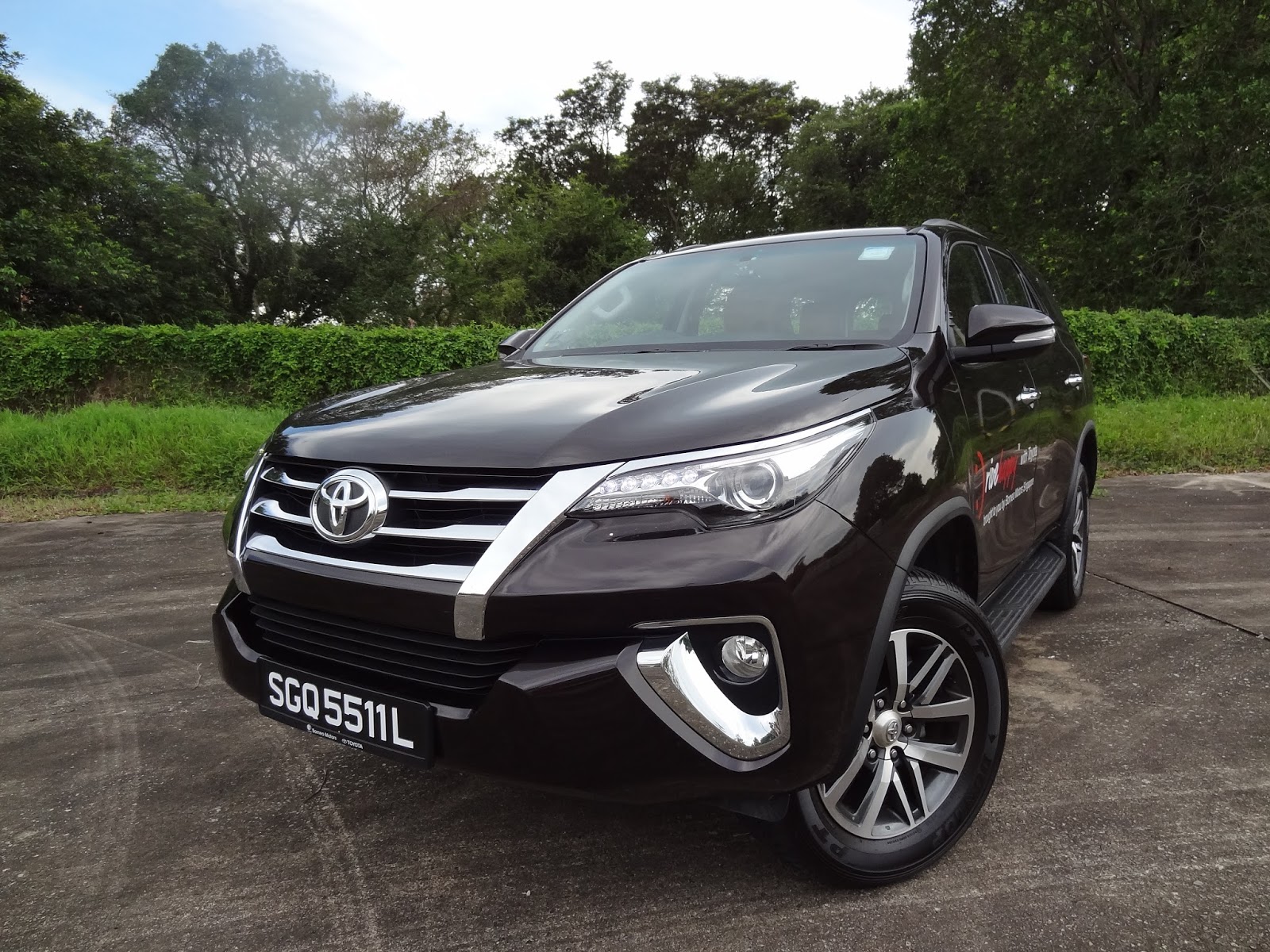 Shaun Owyeong: All New 2016 Toyota Fortuner 2.7L [Car Review]