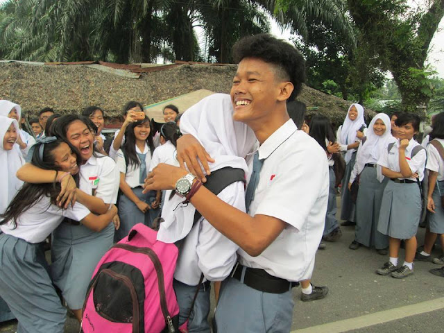 Fenomena Pacaran dan Pergaulan Bebas di Kalangan Remaja, Ini Salah Siapa?