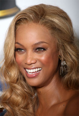 teeth celebrities whitening whiten tyra banks counter peroxide toothpastes toothpaste bleaching soda mild rembrandt baking plus through chatter busy