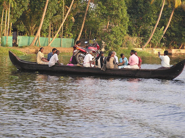 лодка в Керале