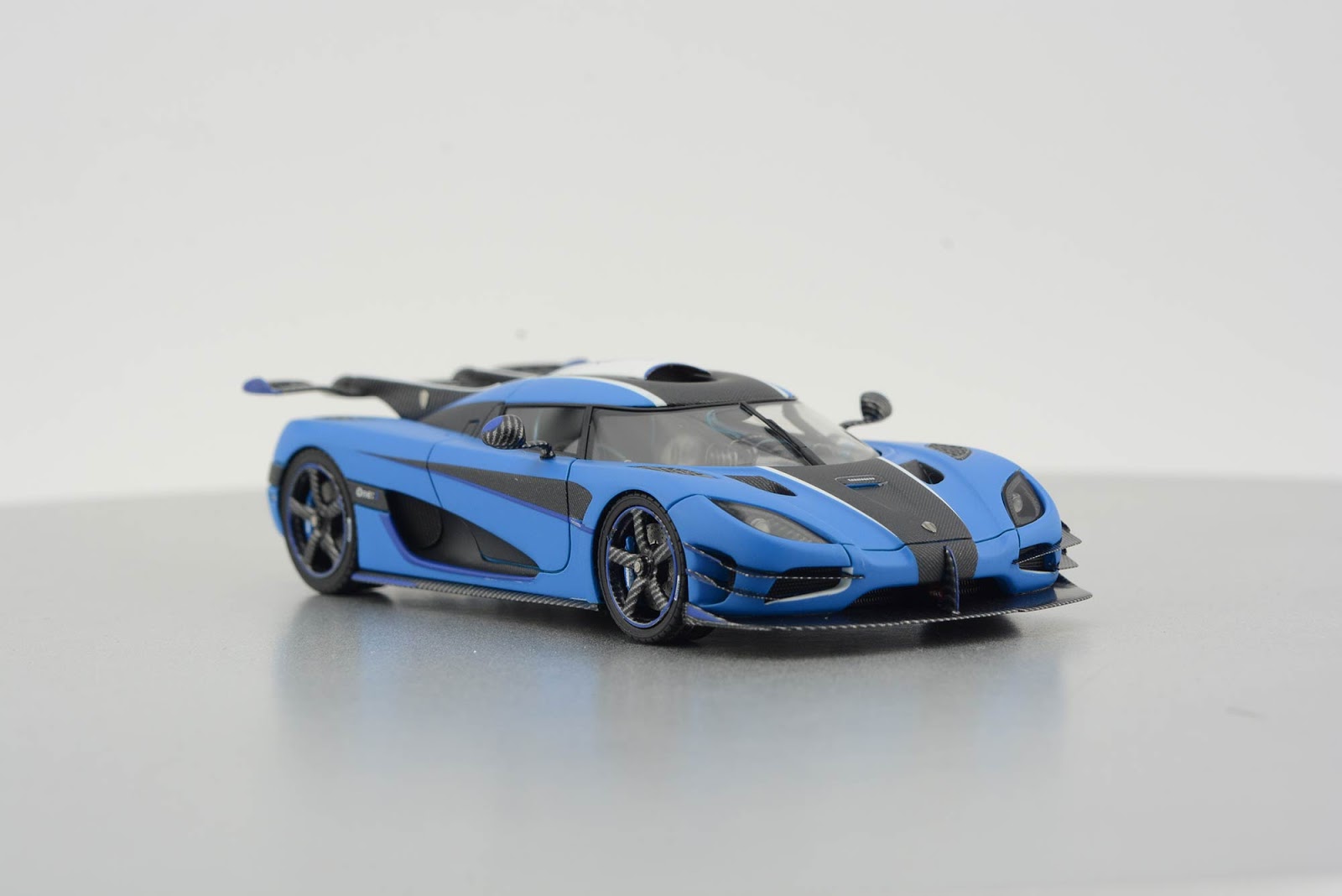 CARS koenigsegg model car
