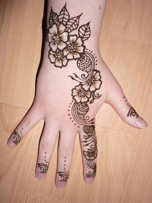 beautiful henna design