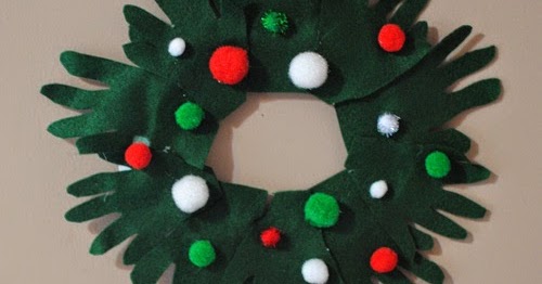 Director Jewels: DIY Christmas Felt Handprint Wreath