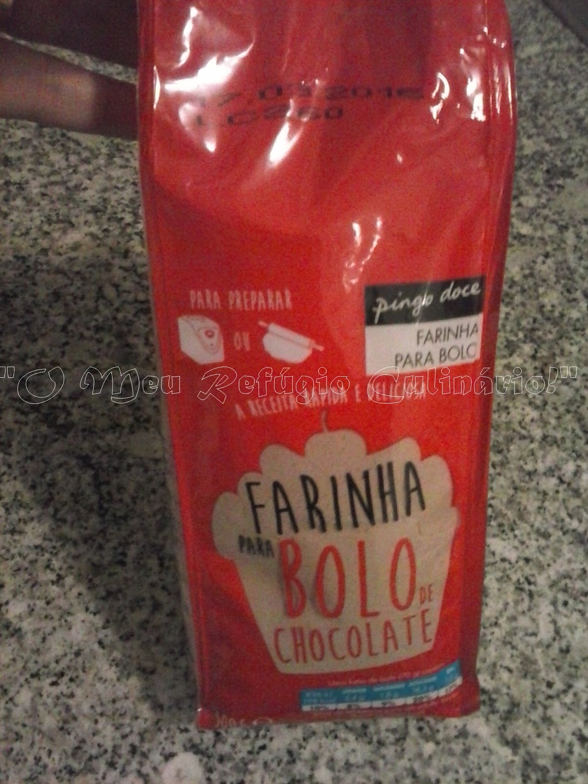 Bolo Red Velvet com cerejas Receita por Sofia Cristina - Cookpad