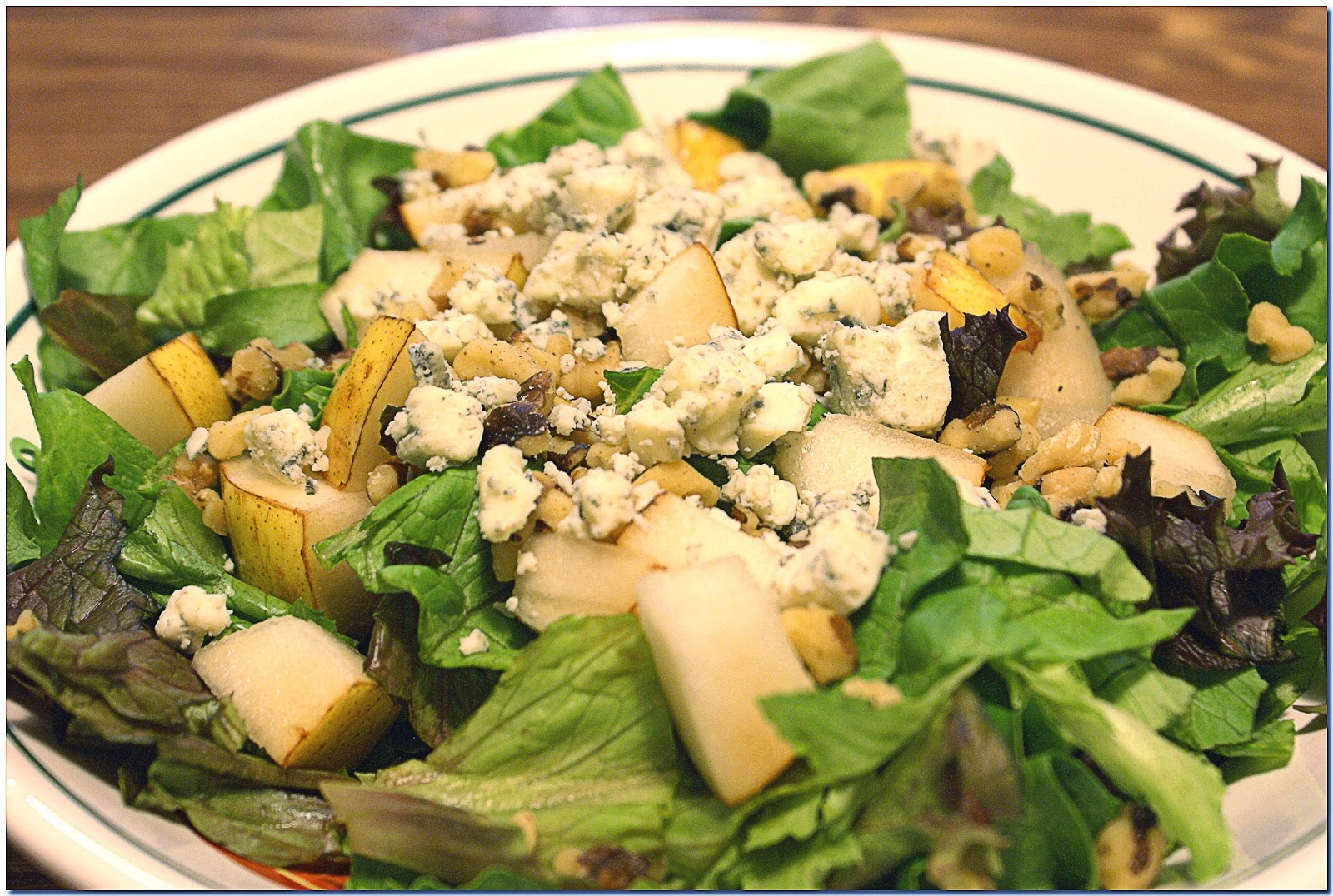 The Hungry Lovers: Pear-Gorgonzola-Walnut Salad