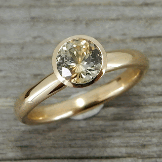 bi-color sapphire gold ring