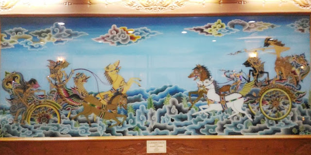 Ide 69+ Gambar Lukisan Kaca Cirebon