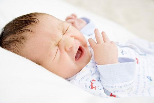 Cách chữa trị không cần thuốc ngay tại nhà khi trẻ sơ sinh bị sổ mũi Cách chữa trị không cần thuốc ngay tại nhà khi trẻ sơ sinh bị sổ mũi