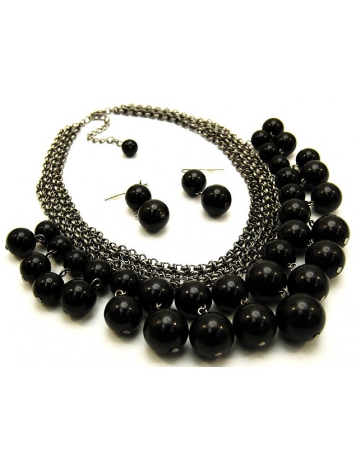 BEAUTIFUL BLACK METAL AND BEADS NECKLACE SET