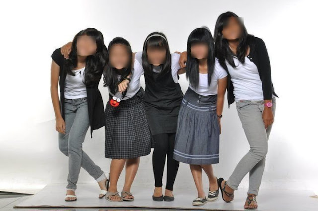 Beda Pose Foto Tahun ke Tahun, Jika Sekarang Sudah Seperti ini Bagaimana Anak Kita Nanti Beda Pose Foto Tahun ke Tahun, Jika Sekarang Sudah Seperti ini Bagaimana Anak Kita Nanti