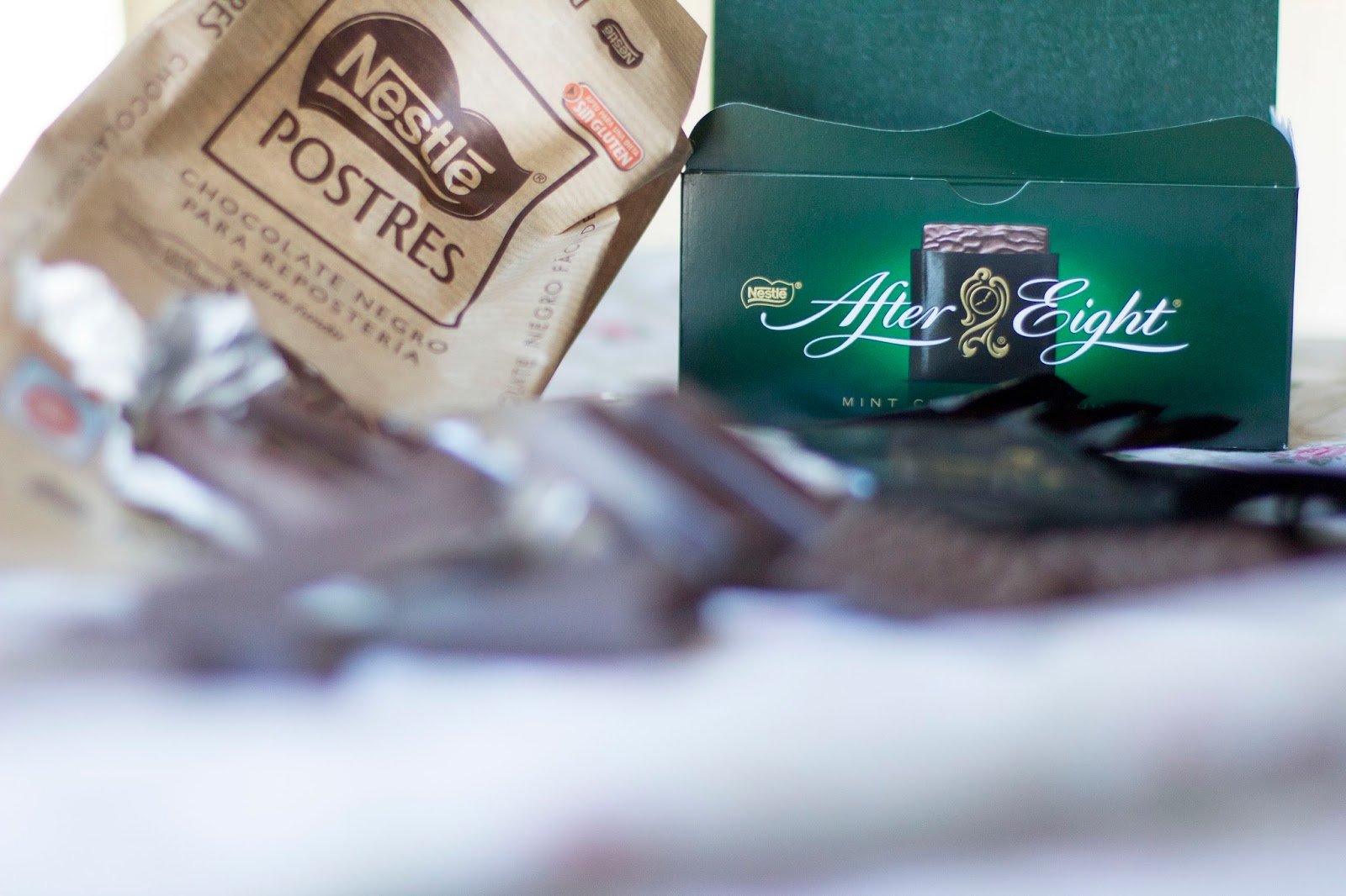 Bizcocho de chocolate y menta con after eight 2Mandarinas en mi cocina