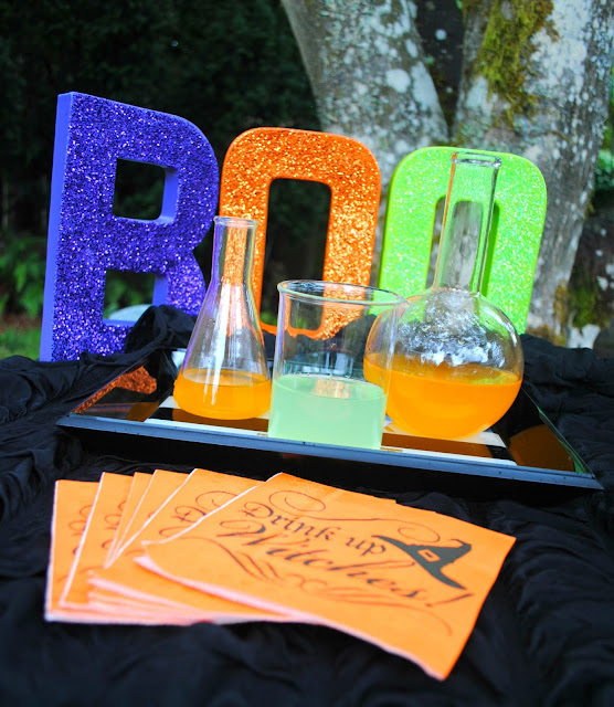 Halloween-party-inspiration- witch-theme-beakers