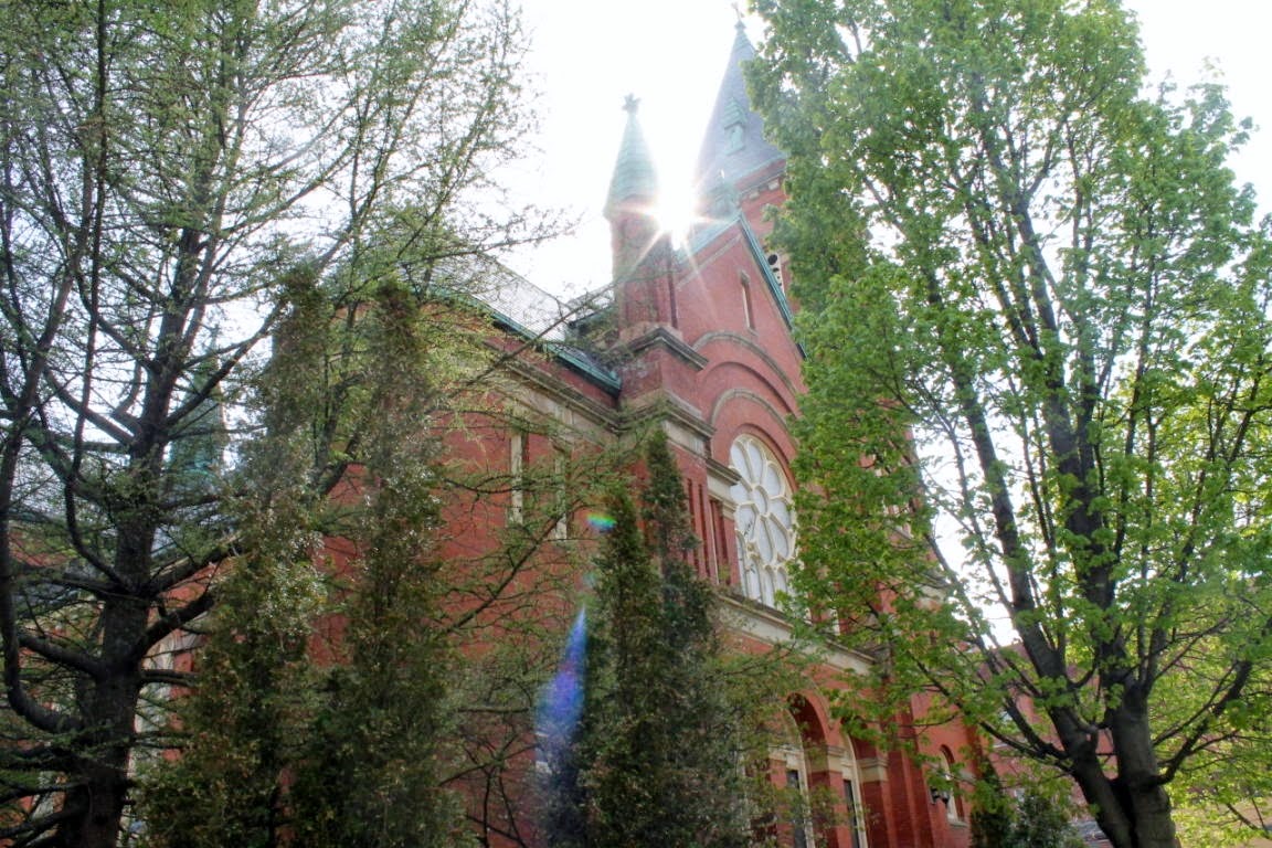 From City to Suburbia 40 Melville St Pittsfield, MA 01201