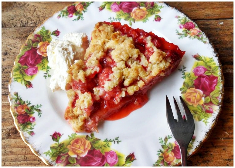 Erdbeer-Rhabarber Pie (GF)