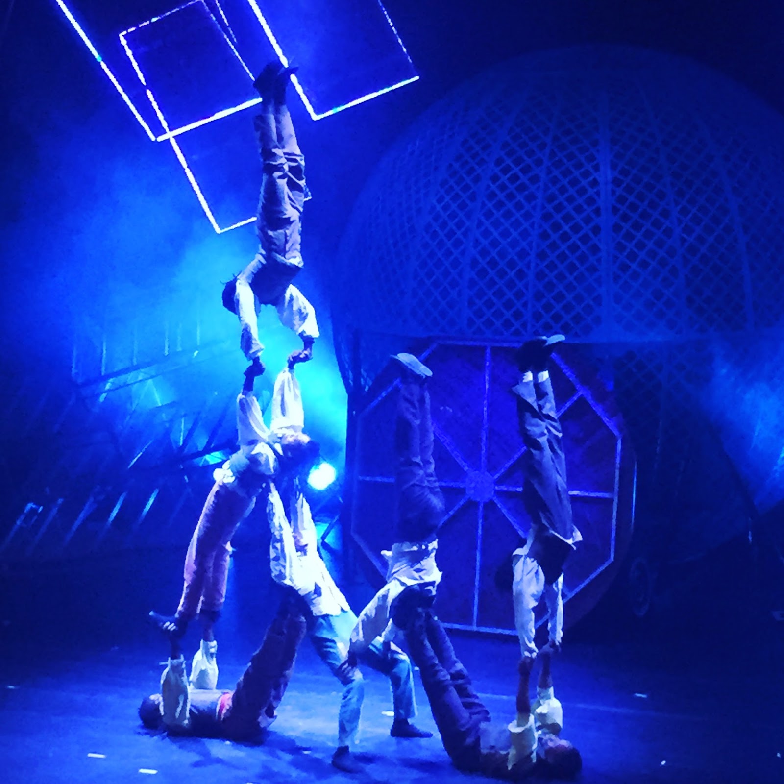 LucyLovesCircus: Chapter 131: Cirque Beserk