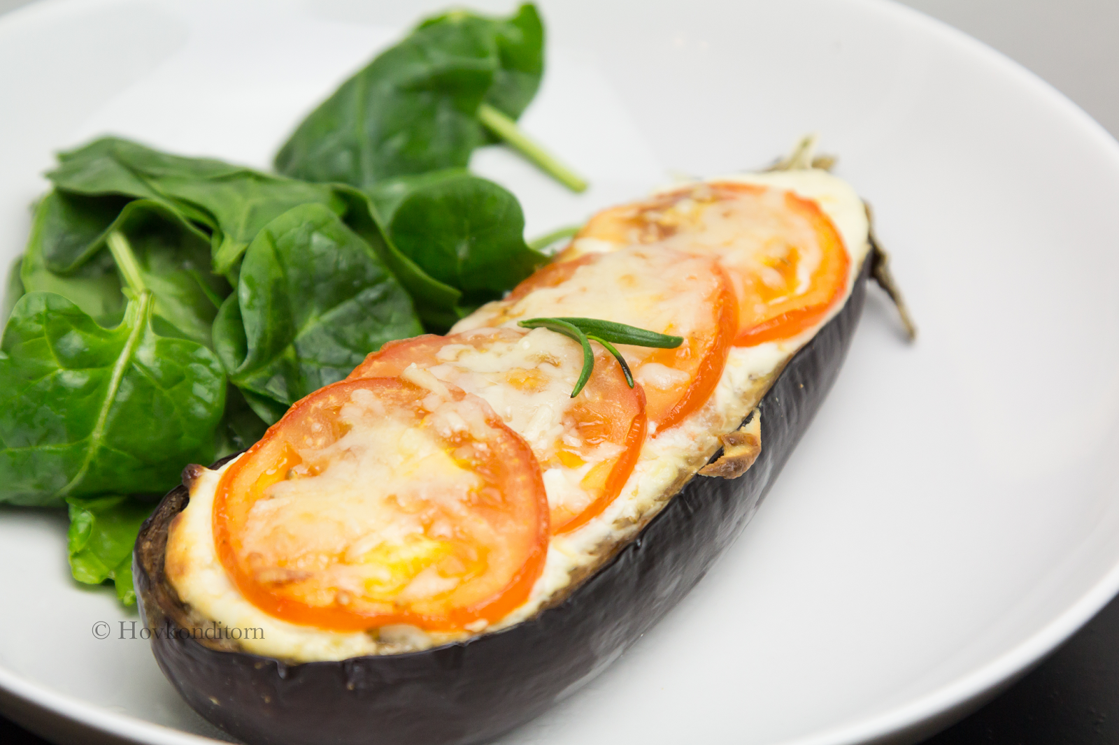 Aubergine Boats