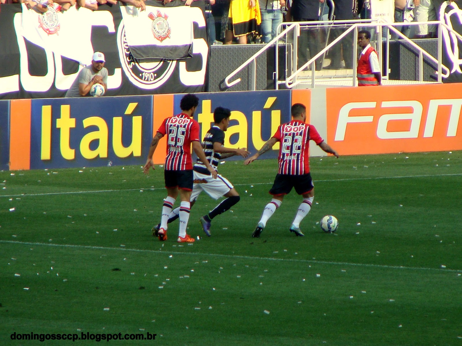 CORINTHIANS GRANDE CORINTHIANS 6X1 SÃO PAULO 23/11/2015