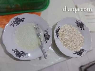 putih telur dan tepung bumbu