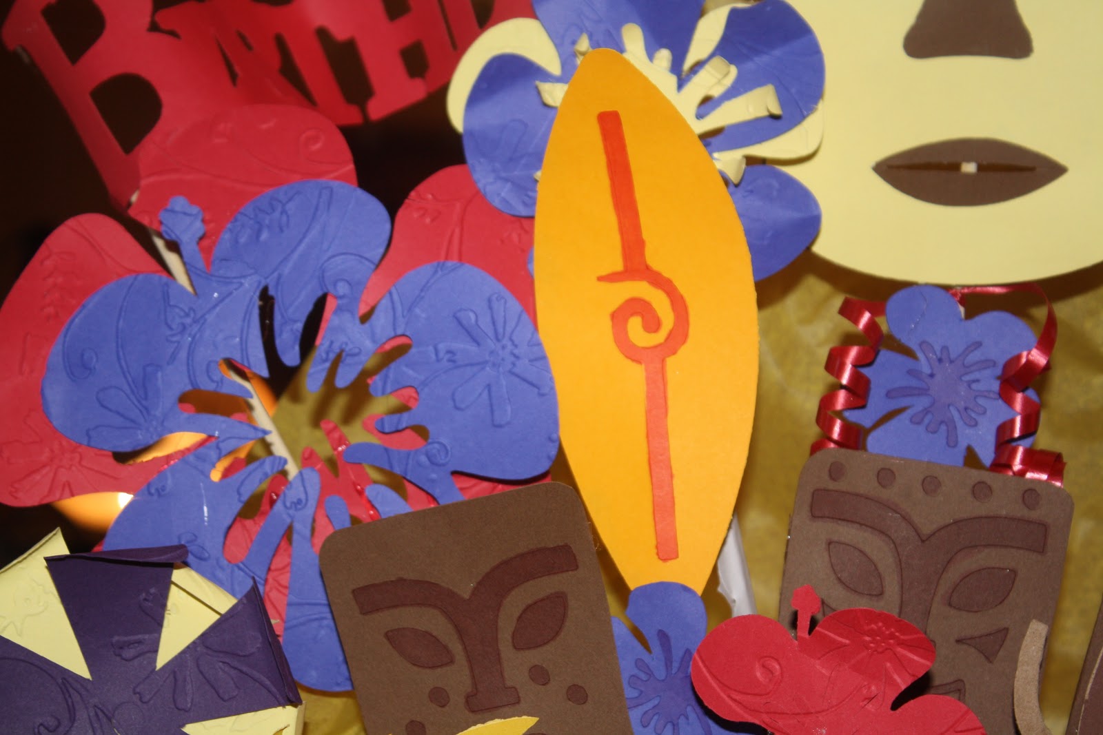 Krafty Mama of 5: Summer Fun Luau Party Centerpiece