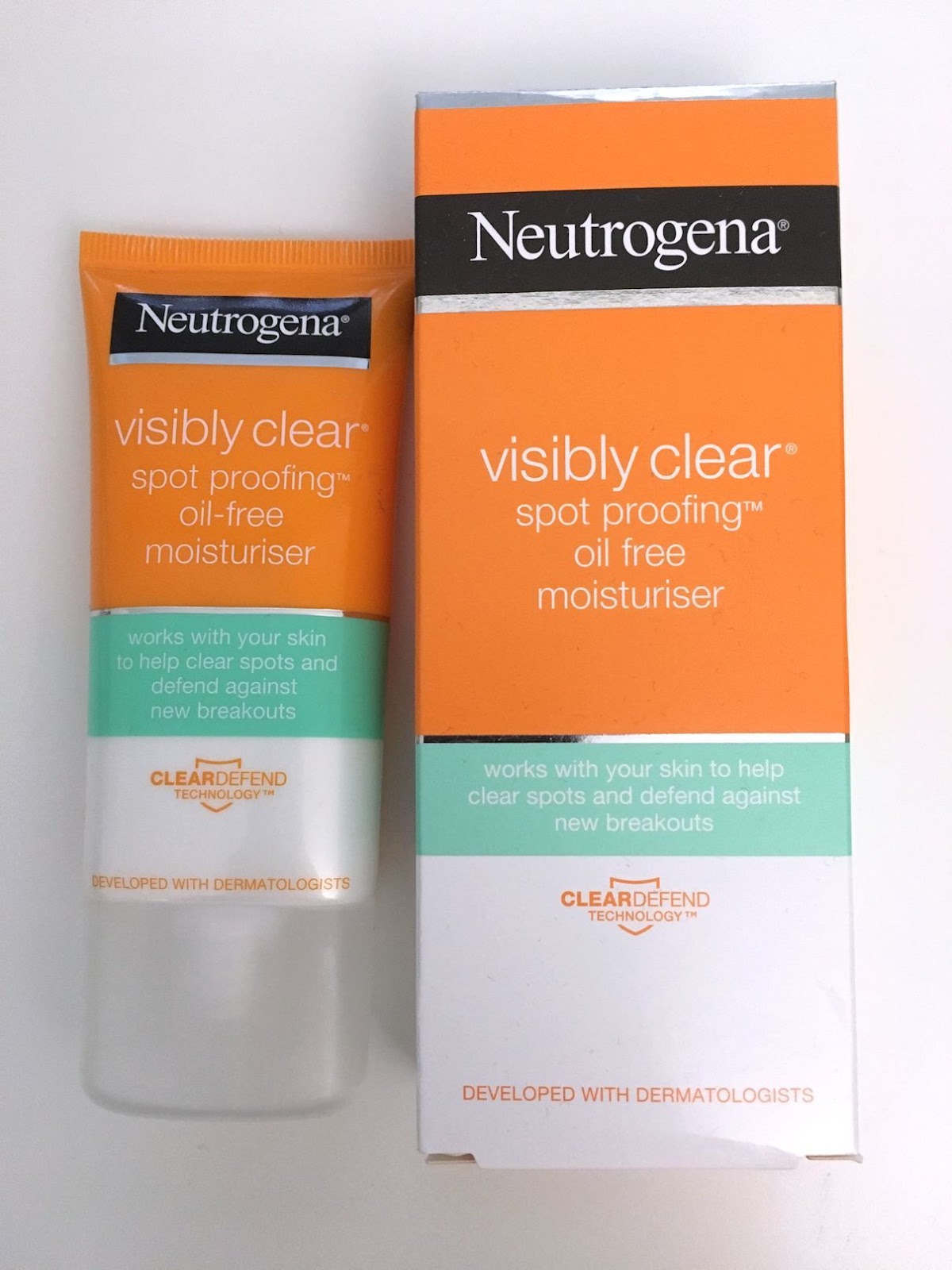 neutrogena visibly clear oil free moisturiser neutrogena visibly clear oil free moisturiser