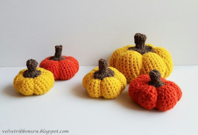 crochet pumpkins