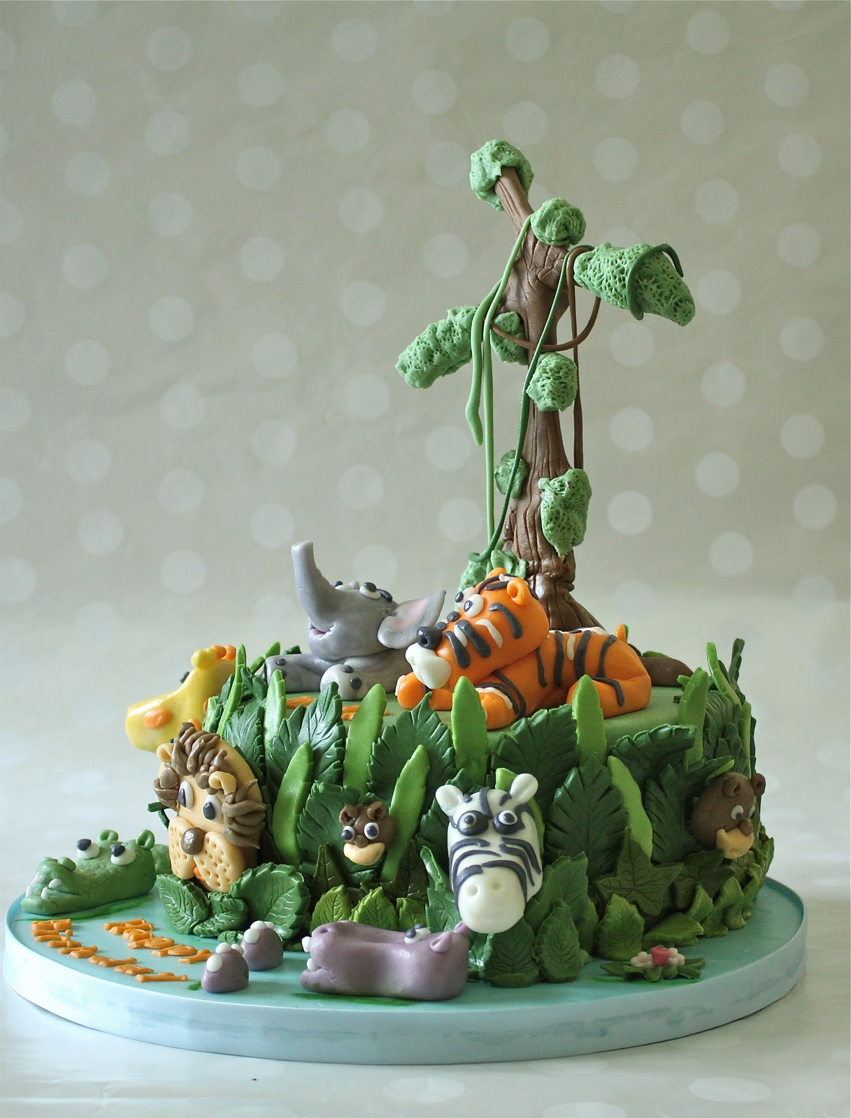  JUNGLE CAKE