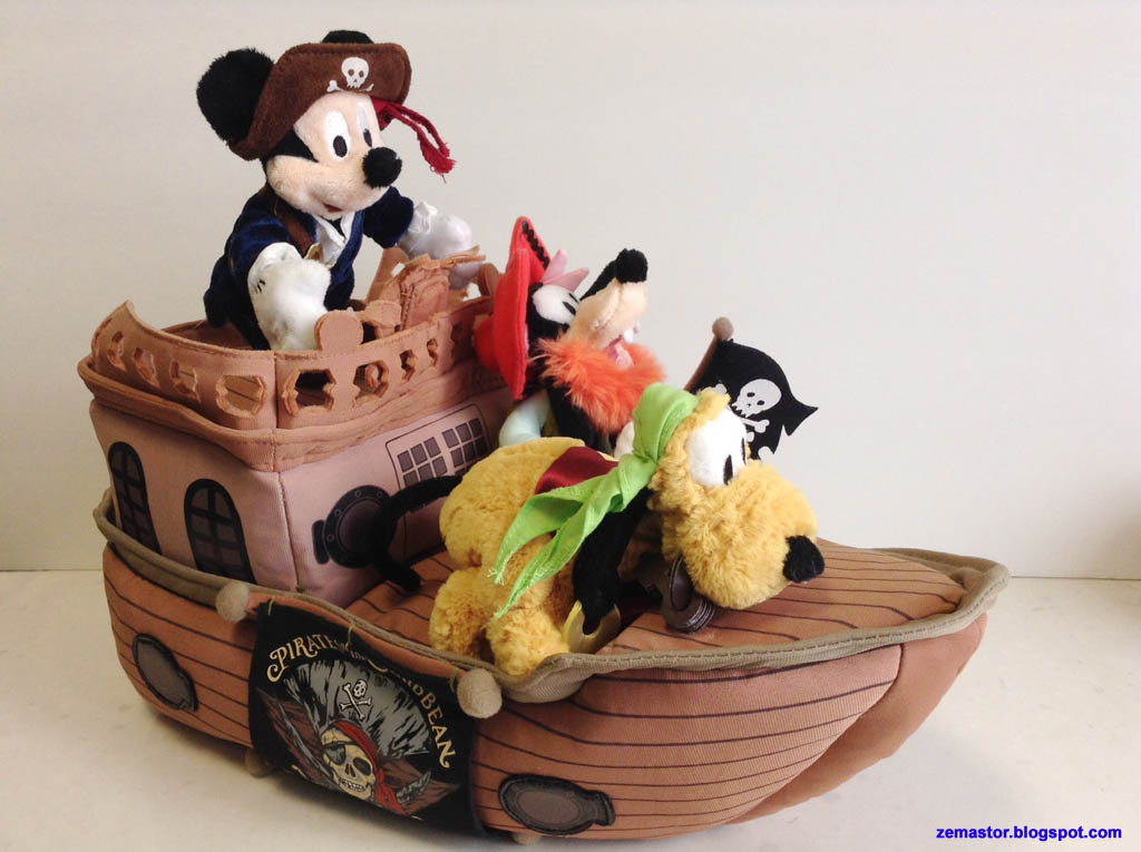 Pirates Of The Caribbean plush dice for car mirror Disney World
