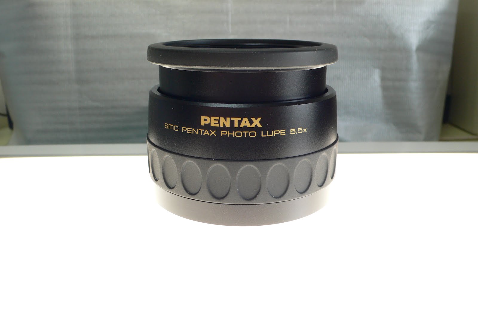 路傍の砂利 Pentax Photo Lupe 5 5x