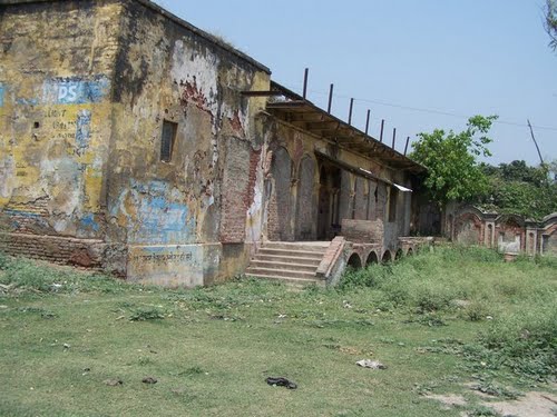 बेतिया राज की जमीन की कीमत वसूल रहे बाइकर्स गैंग।। 2 बेतिया राज की जमीन की कीमत वसूल रहे बाइकर्स गैंग।। 2