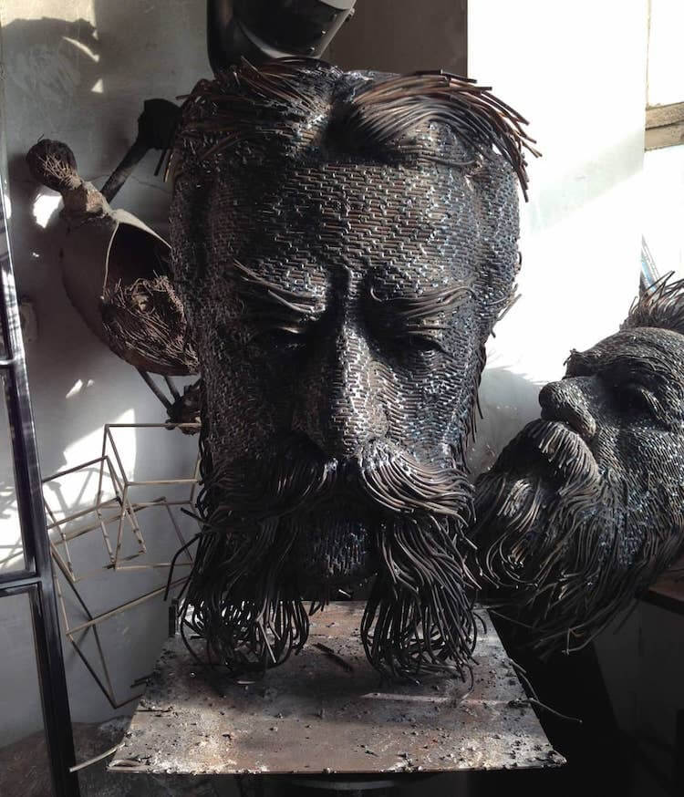 Sculptor Creates Portraits Of Historical Figures By Using Industrial Metal Wires