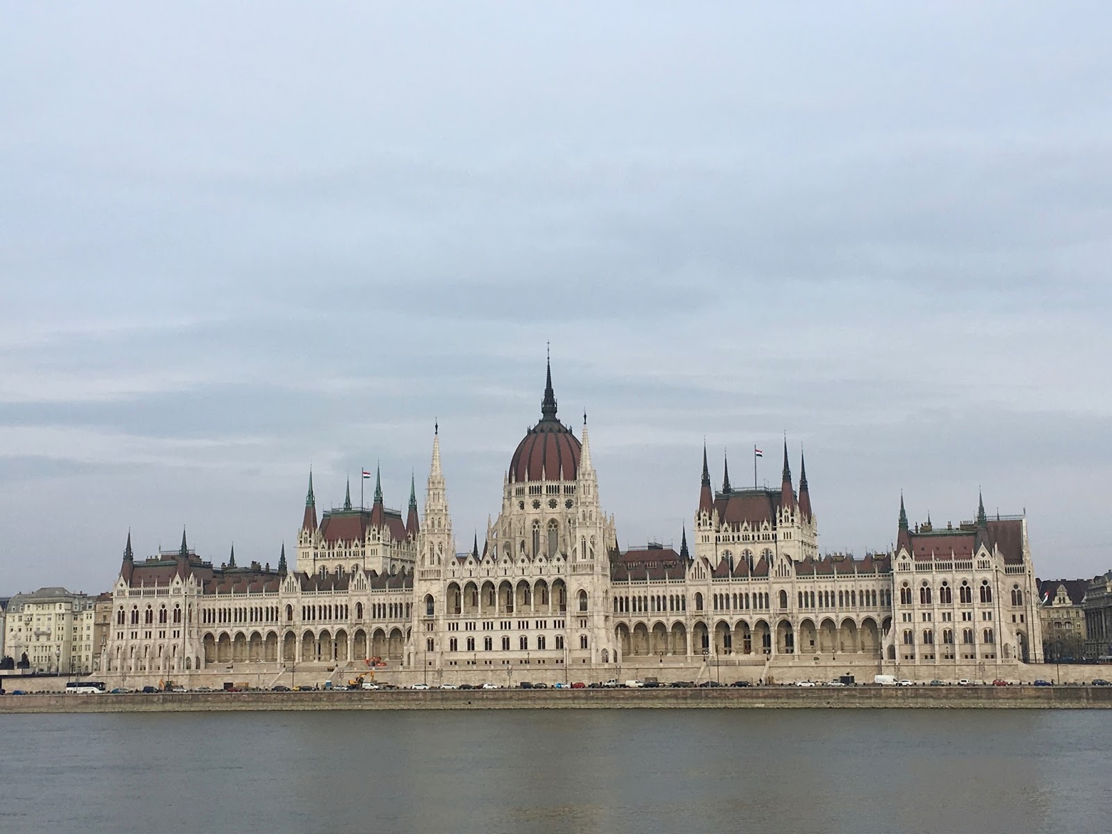 Будапешт парламент на Дунае