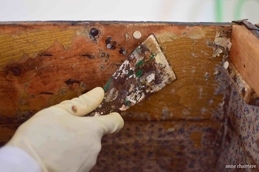 www.annecharriere.com, baúl, restaurar, pintura, aceite, antigüedades,