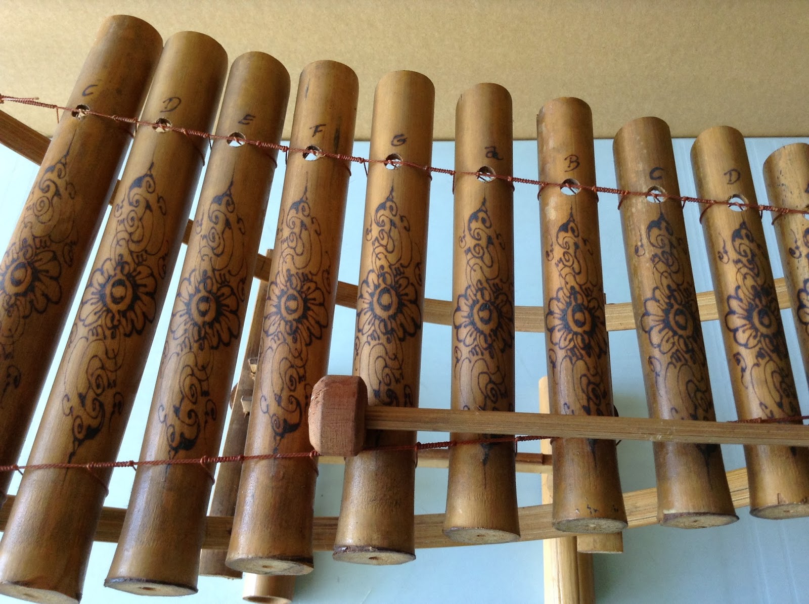 Blog147MD376 Deco/ Borneo Island Handmade Bamboo Xylophone SWAN ONLINE STORE