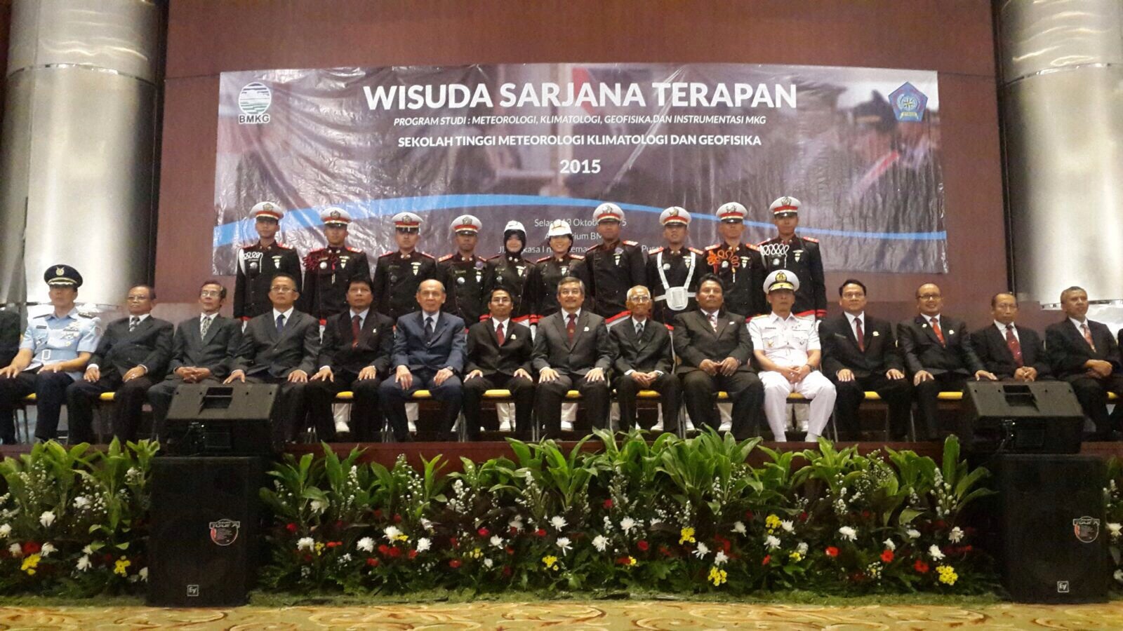 Pasukan Khusus STMKG: Wisuda Sarjana Terapan STMKG (Selasa, 13 Oktober